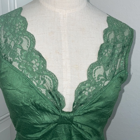 🌷COCOMO Top size Large 🌷 - Picture 3 of 6